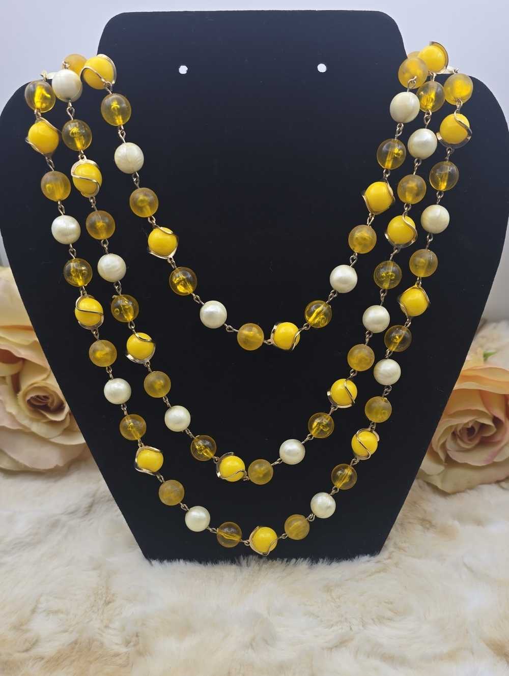 Vintage Mid Century Yellow & Cream Single Strand Bead Necklace 28" Matinee